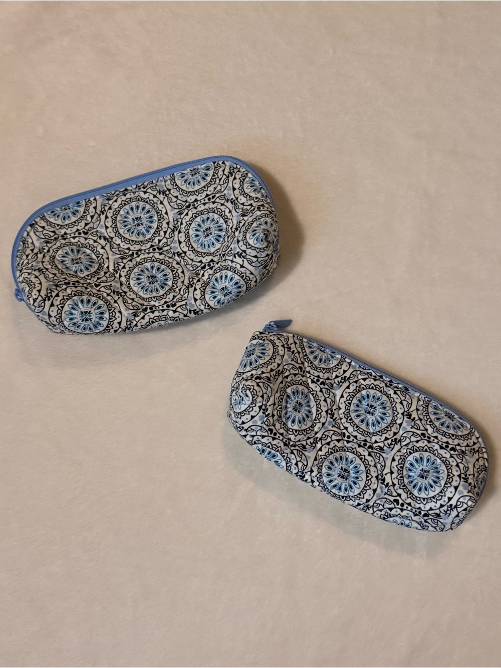 **NWOT** Vera Bradley Blue and White Medallion Mini Zip Pouches